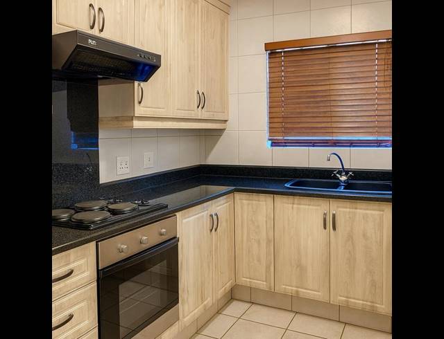 2 BEDROOM DUPLEX FOR SALE IN UMHLANGA CENTRAL